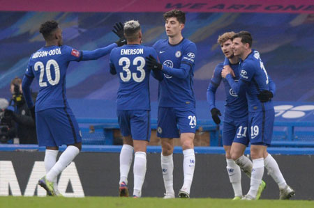 周冠宇告别法拉利，开启F1新征程