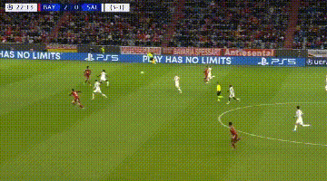 詹皇怒瞪队友引热议，连东契奇都承受不了的表情，顿巴斯更难应对？