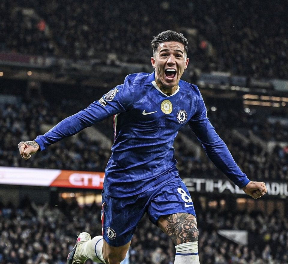 [NBA]锁定五佳球！伦纳德强杀内线飞身隔扣