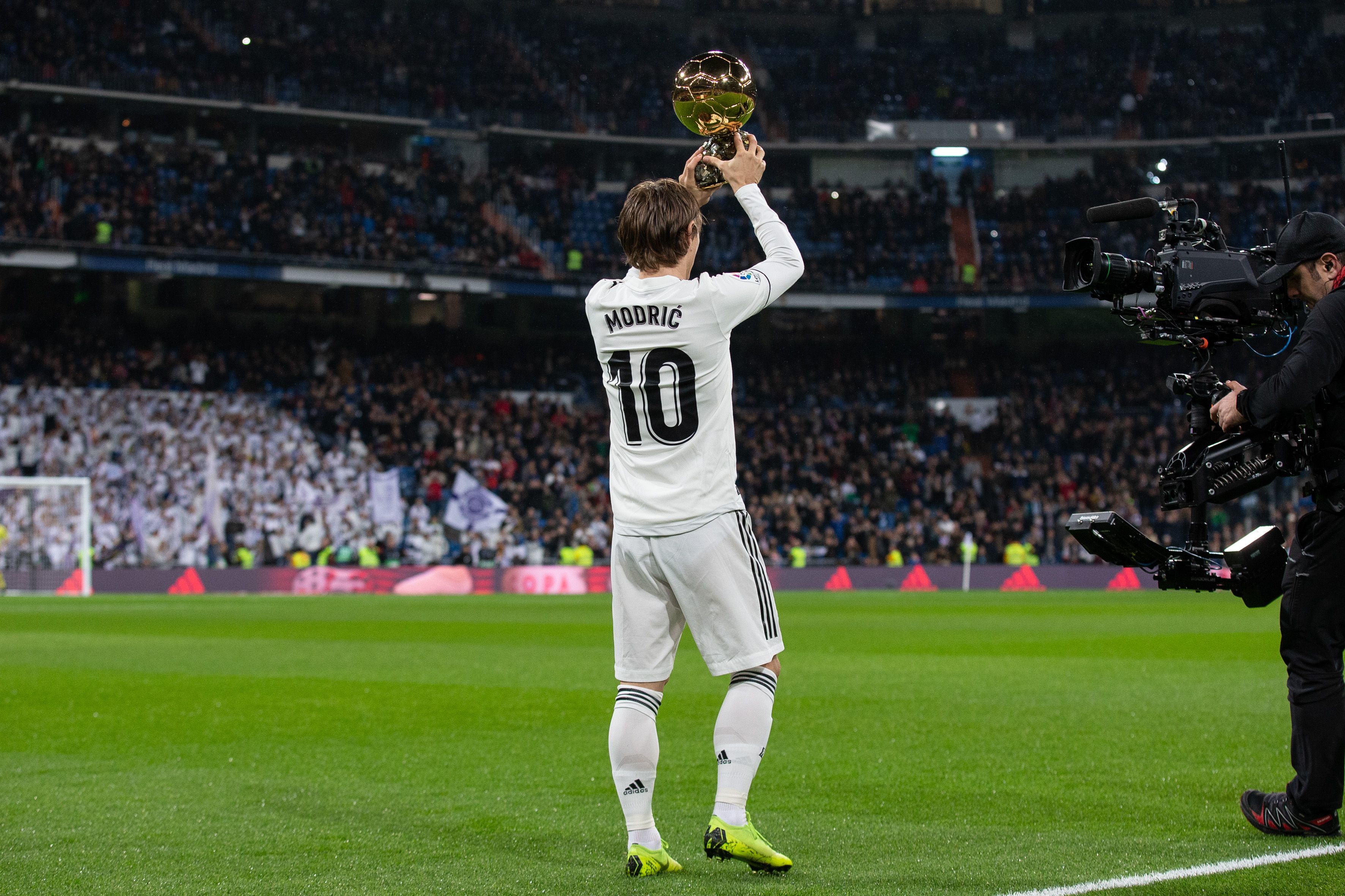 浓眉与独行侠续约无望！急盼交易加盟老鹰或猛龙新赛季再出发