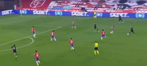 XLG：因happywei选手家中有事，故缺席本次英雄亚冠ACL比赛